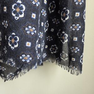 Massimo Dutti  Wool NWT Navy Tan White Blue Floral Geometric Woven Scarf